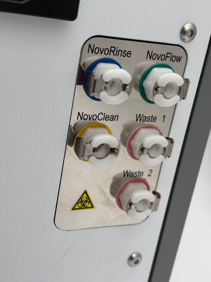 Flow cytometers fluid line connections