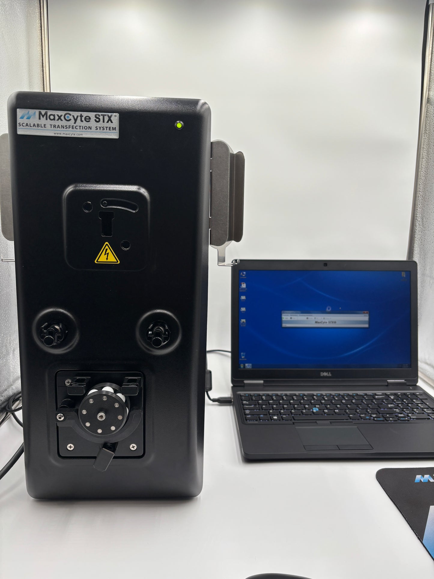 MaxCyte STX Scalable Transfection System