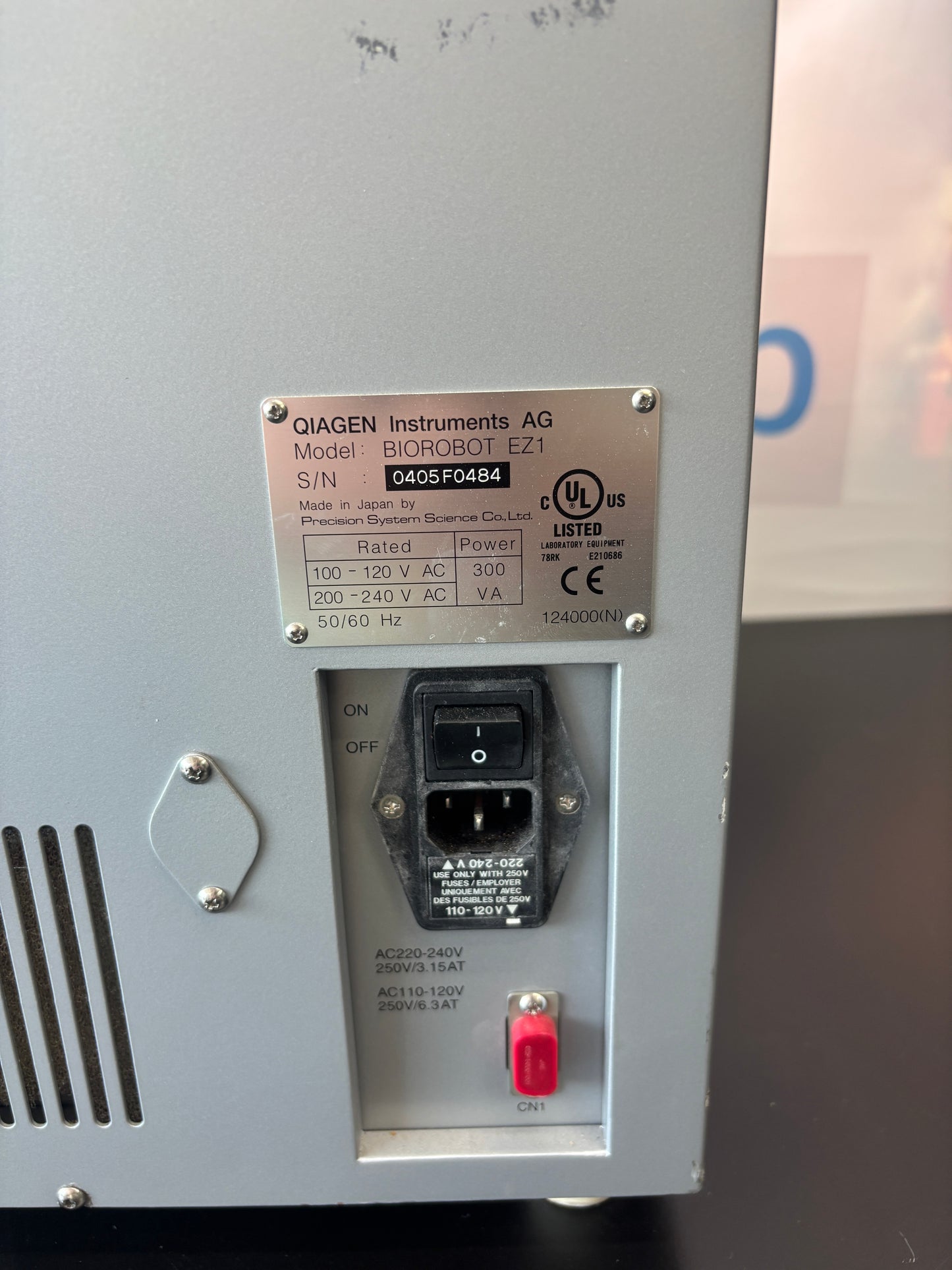 Qiagen BioRobot EZ1 DNA/RNA Nucleic Acid Purification Workstation – Automated Extraction System