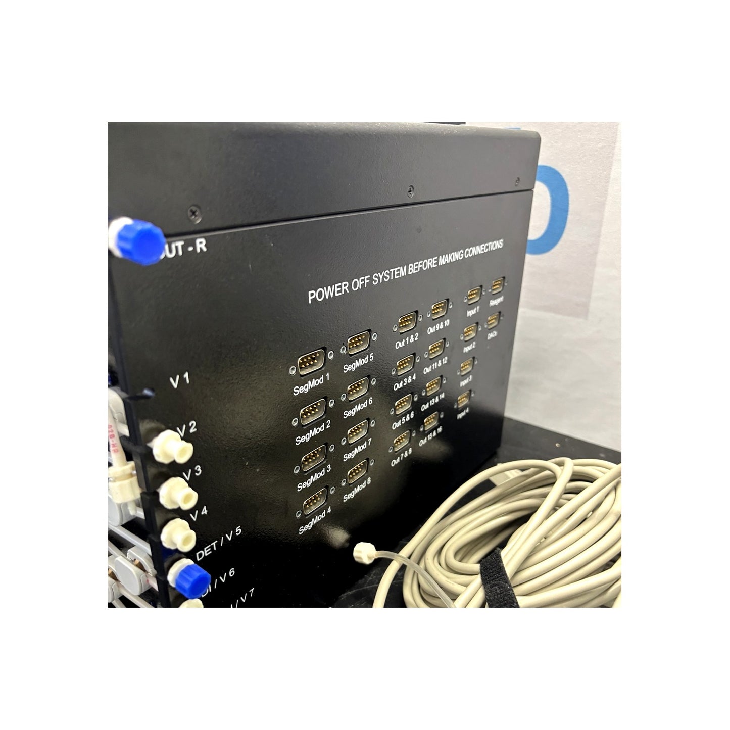Flownamics Seg-Flow 4800 Automated Online Bioreactor Sampling System