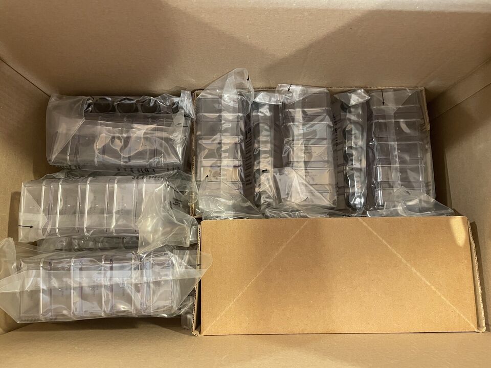 Corning 3275 Flask, Straight Neck Phenolic Style Cap Case Of 90